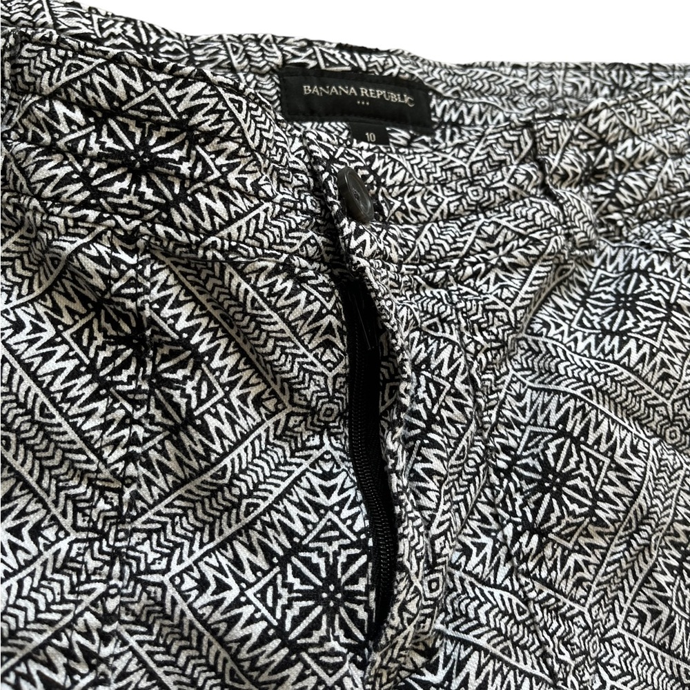 Banana Republic Boho Black & White Aztec Shorts | Women’s 10 - Picture 4 of 7